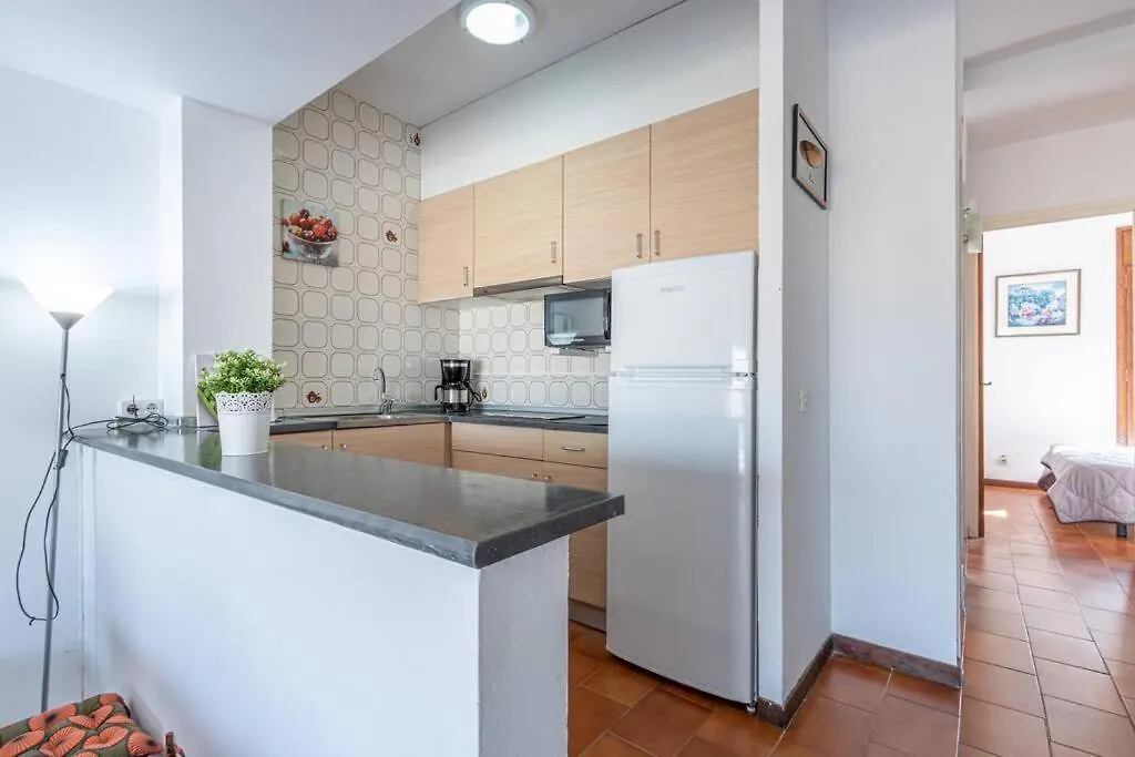141-Empurialola- Apartamento Con Piscinas En El Centro Y Cerca Del Mar Empuriabrava