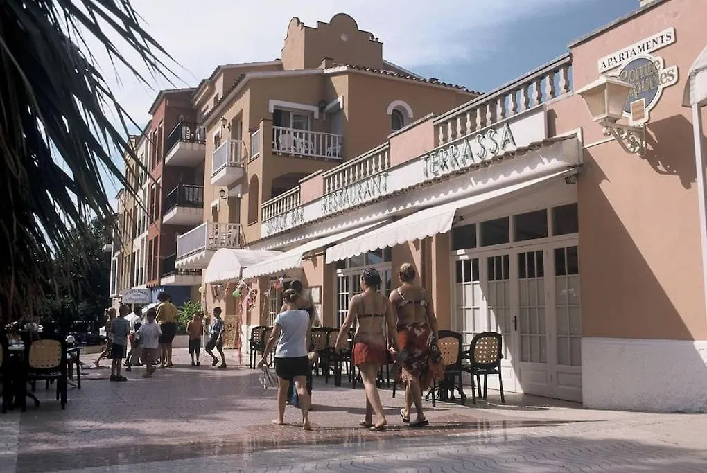 141-Empurialola- Apartamento Con Piscinas En El Centro Y Cerca Del Mar Empuriabrava
