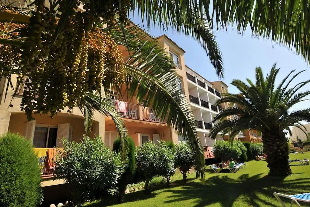 141-Empurialola- Apartamento Con Piscinas En El Centro Y Cerca Del Mar Empuriabrava