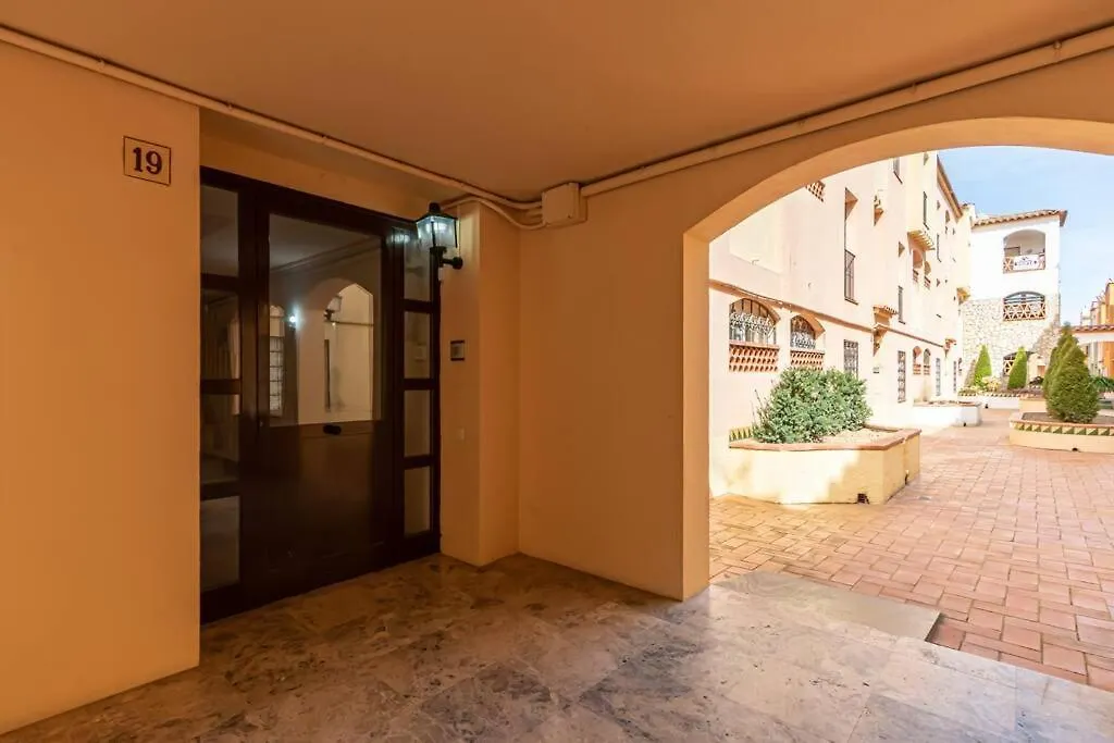 141-Empurialola- Apartamento Con Piscinas En El Centro Y Cerca Del Mar Empuriabrava 0*,
