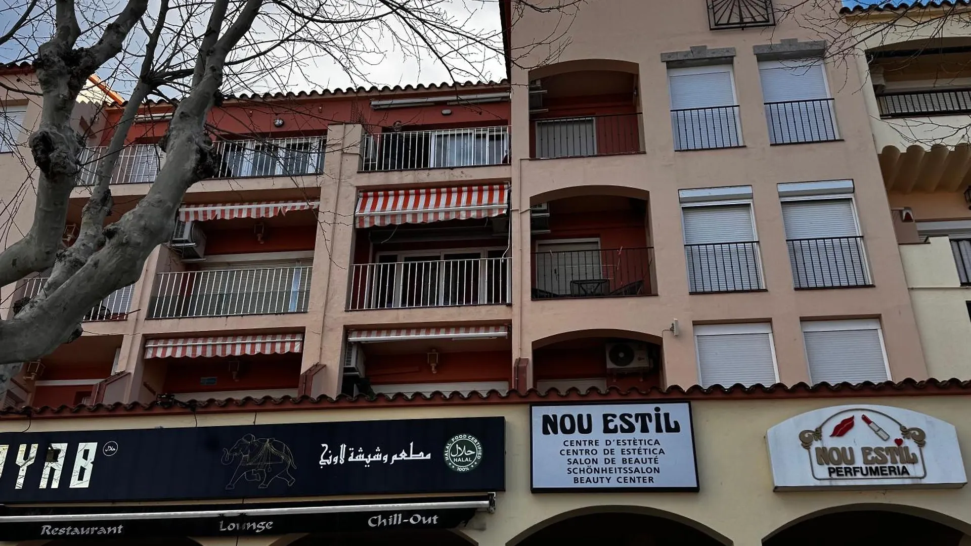 141-Empurialola- Apartamento Con Piscinas En El Centro Y Cerca Del Mar Empuriabrava Spain