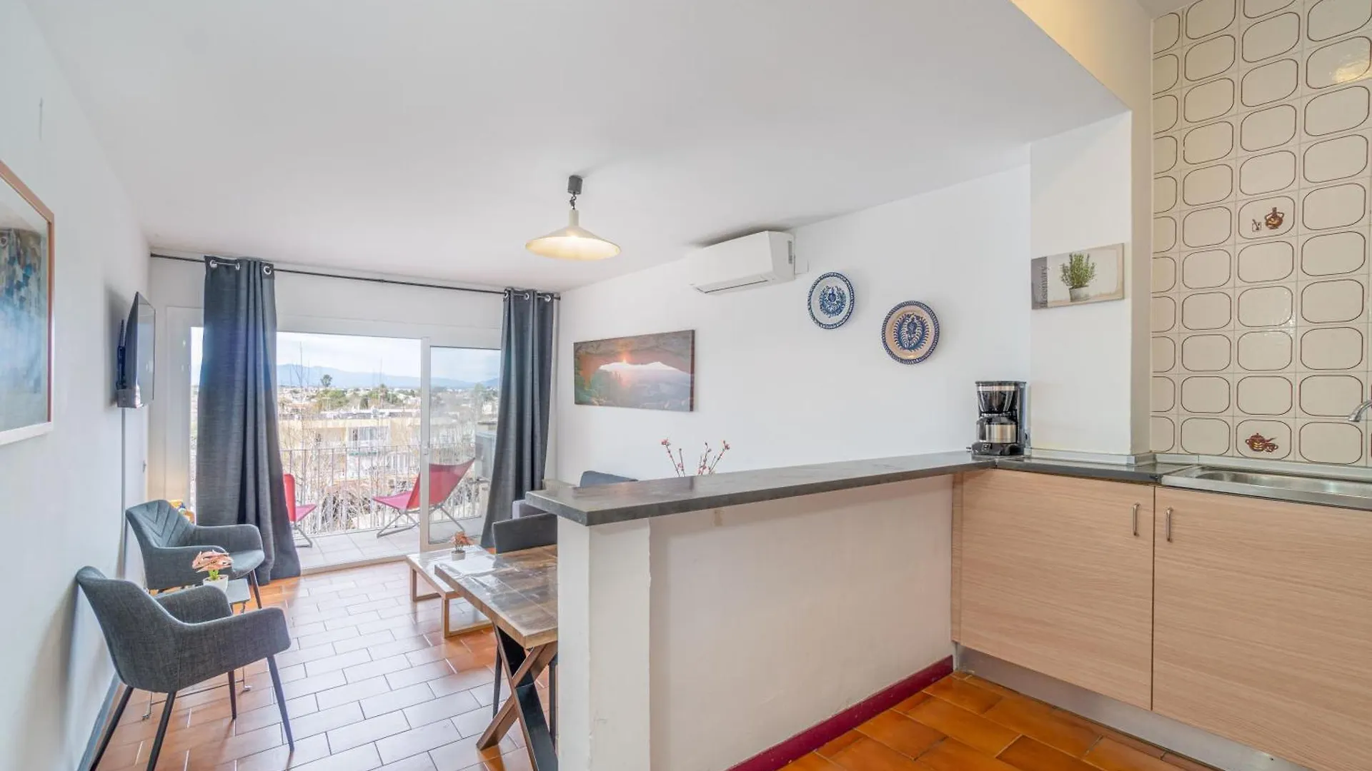 141-Empurialola- Apartamento Con Piscinas En El Centro Y Cerca Del Mar Empuriabrava 0*,  Spain