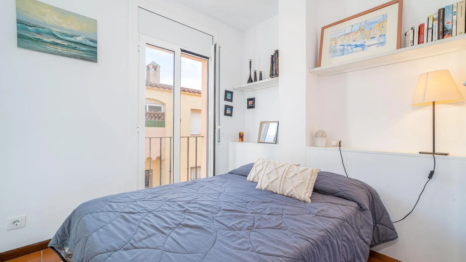 141-Empurialola- Apartamento Con Piscinas En El Centro Y Cerca Del Mar Empuriabrava