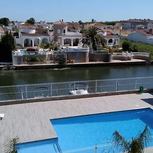Amb Piscina Empuriabrava
